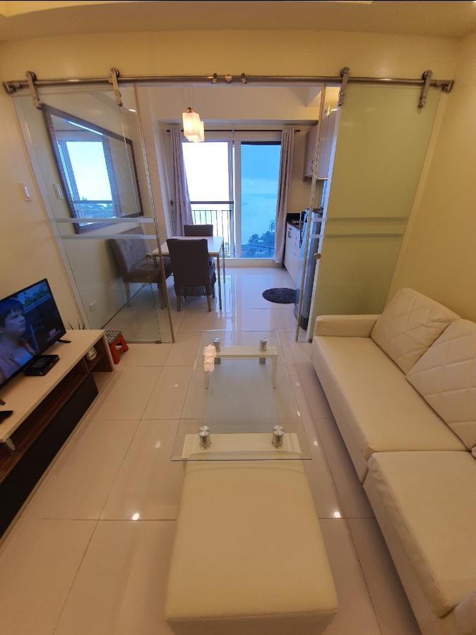 Breezy Nest Staycation At Wind Residences Tagaytay تاجيتاي المظهر الخارجي الصورة